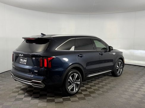 Used 2023 Kia Sorento EX image 8