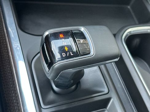 Used 2023 Chevrolet Silverado 1500 LT Trail Boss w/ LT Trail Boss Premium Package AWD/4WD image 20