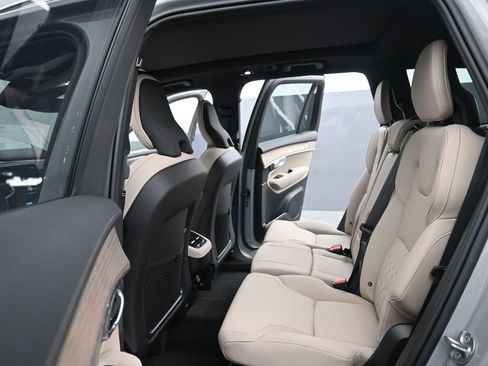New 2026 Volvo XC90 B6 Plus w/ Protection Package Premier AWD/4WD image 20