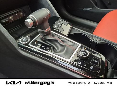 Certified 2023 Kia Sportage SX AWD/4WD image 22