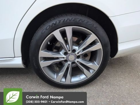 Used 2017 Mercedes-Benz C 300 4MATIC Sedan image 31