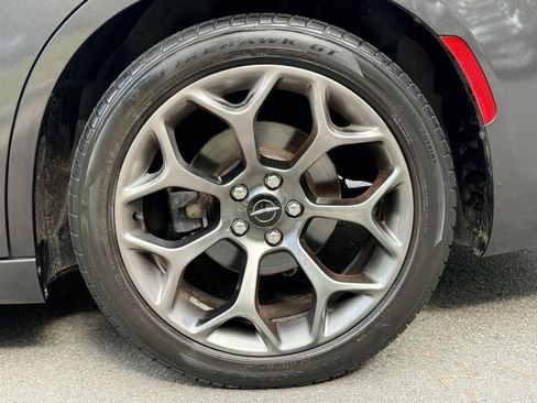 Used 2015 Chrysler 300 S RWD image 14