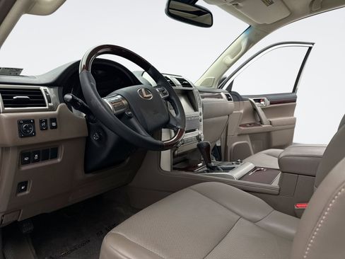 Used 2019 Lexus GX 460 Premium image 10