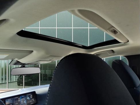 New 2026 Nissan Sentra SV w/ SV Convenience Package FWD image 14