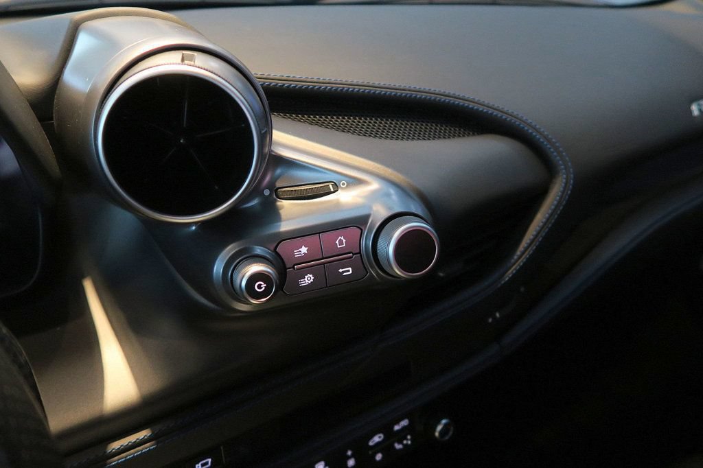 Used 2020 Ferrari F8 Tributo RWD image 17