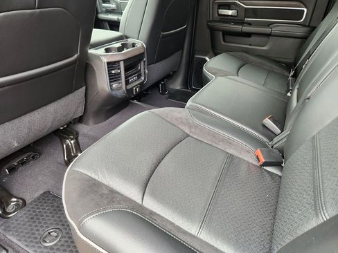 New 2026 RAM 2500 Laramie AWD/4WD image 9