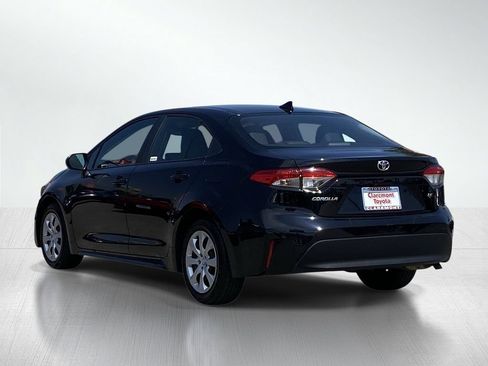 Certified 2025 Toyota Corolla LE FWD image 4