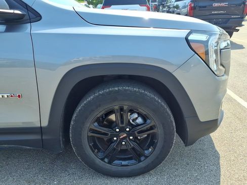 Used 2024 GMC Terrain AT4 AWD/4WD image 25