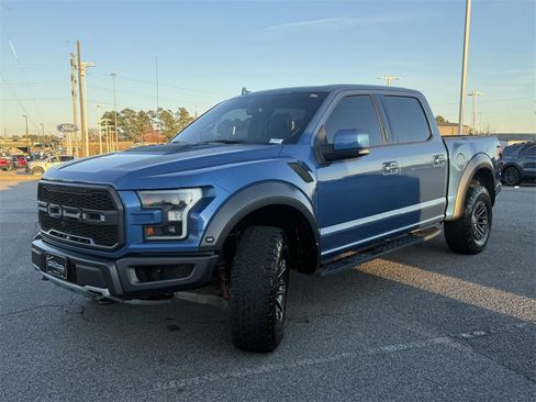 Certified 2019 Ford F150 Raptor w/ Equipment Group 802A Luxury image 2