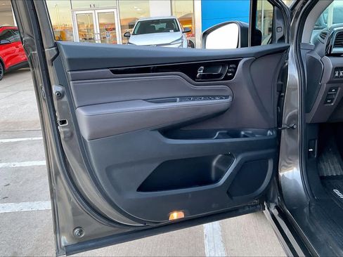 Used 2023 Honda Odyssey Touring image 22