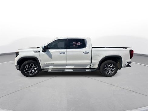 Used 2022 GMC Sierra 1500 SLT w/ SLT Premium Plus Package AWD/4WD image 9