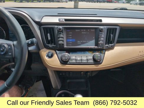Used 2017 Toyota RAV4 Limited AWD/4WD image 18