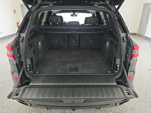 Used 2020 BMW X5 xDrive40i w/ M Sport Package image 16