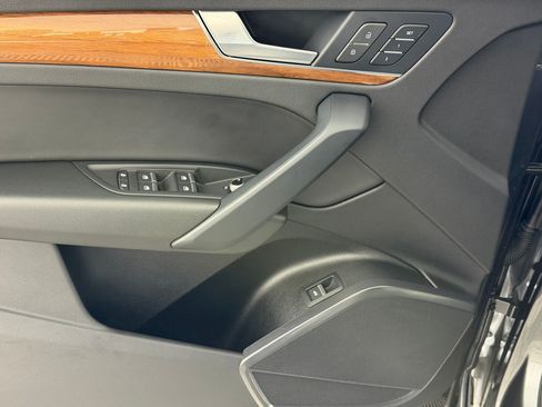 Certified 2023 Audi Q5 2.0T Premium w/ Convenience Package image 13