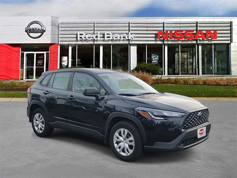 Used 2024 Toyota Corolla Cross L image 6