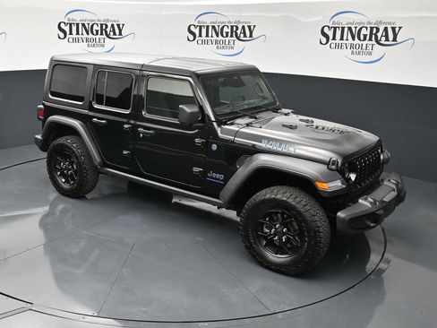 Used 2025 Jeep Wrangler Unlimited Sport S 4xe AWD/4WD image 9