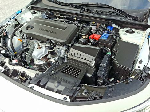 Used 2025 Honda Civic Sport image 27