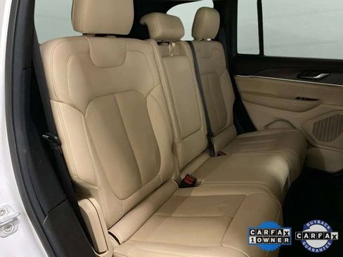 Used 2023 Jeep Grand Cherokee Limited w/ Luxury Tech Group II image 76