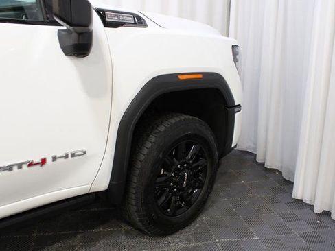 Used 2024 GMC Sierra 2500 AT4 w/ AT4 Premium Plus Package image 29