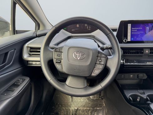 Used 2023 Toyota Prius LE image 14