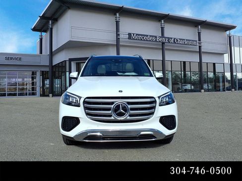 Certified 2025 Mercedes-Benz GLS 450 4MATIC image 8