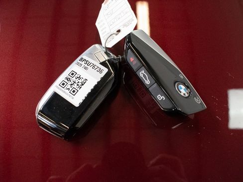 Certified 2025 BMW 740i xDrive 740i xDrive image 28