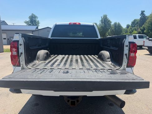 Used 2019 Chevrolet Silverado 2500 LT w/ Custom Sport Edition AWD/4WD image 8