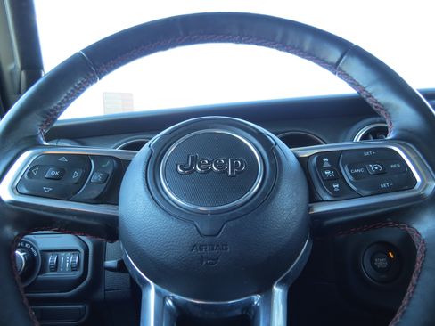 Used 2020 Jeep Gladiator Rubicon image 20