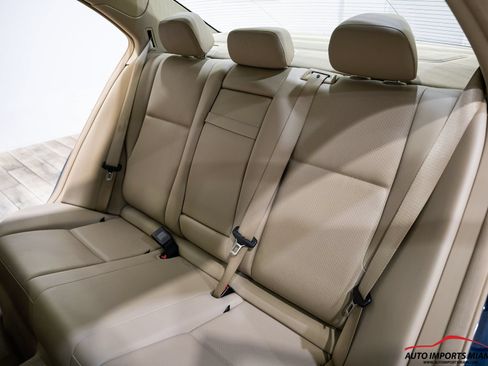 Used 2013 Mercedes-Benz C 250 Sedan image 48