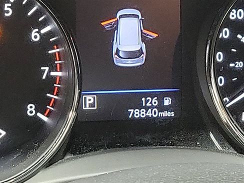 Used 2019 Nissan Rogue SL FWD image 7