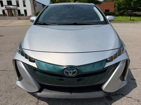 Used 2017 Toyota Prius Prime Premium FWD image 9