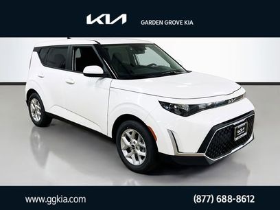 New 2025 Kia Soul LX