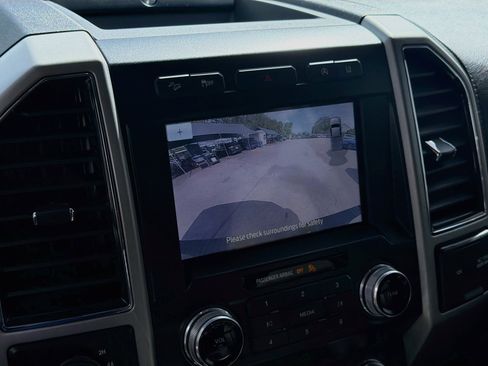 Used 2020 Ford F150 Lariat w/ Equipment Group 502A Luxury AWD/4WD image 13