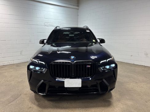 Used 2024 BMW X7 M60i AWD/4WD image 3