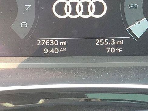 Used 2023 Audi Q3 2.0T Premium Plus w/ Premium Plus Package AWD/4WD image 4