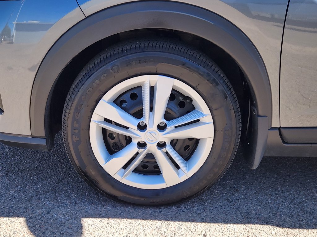 Certified 2025 Nissan Kicks Play S FWD image 9
