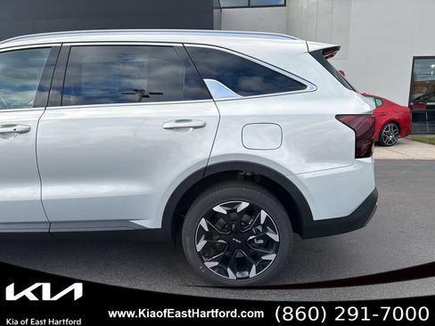 New 2026 Kia Sorento EX AWD/4WD image 10