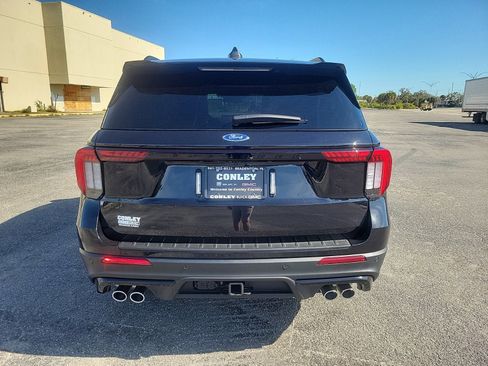 Used 2025 Ford Explorer ST image 7