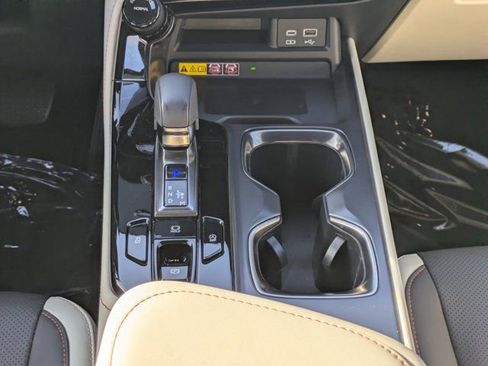 Used 2024 Lexus NX 250 FWD image 17