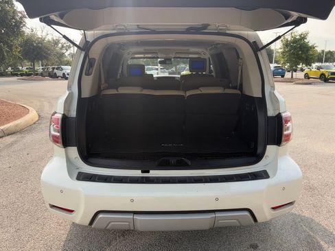 Used 2017 Nissan Armada Platinum w/ Interior Lighting Package RWD image 30