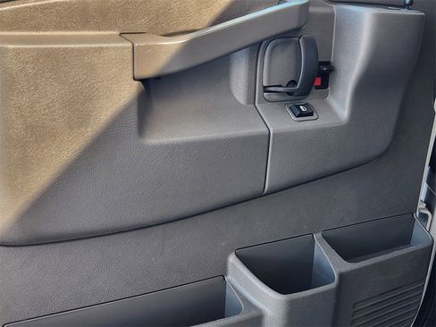 Certified 2024 Chevrolet Express 2500 w/ Driver Convenience Package image 20