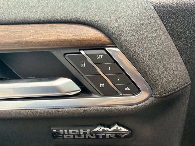 New 2026 Chevrolet Silverado 1500 High Country AWD/4WD image 17