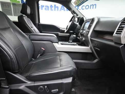 Used 2016 Ford F150 Lariat w/ Equipment Group 502A Luxury AWD/4WD image 9
