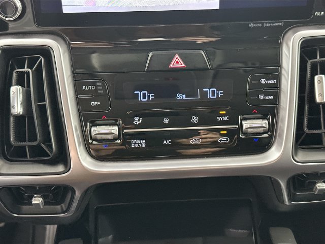 Used 2023 Kia Sorento EX AWD/4WD image 14