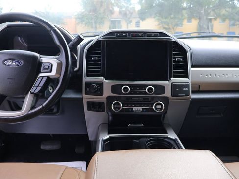 Used 2022 Ford F250 Lariat w/ Lariat Value Package AWD/4WD image 17