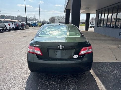 Used 2010 Toyota Camry LE image 6