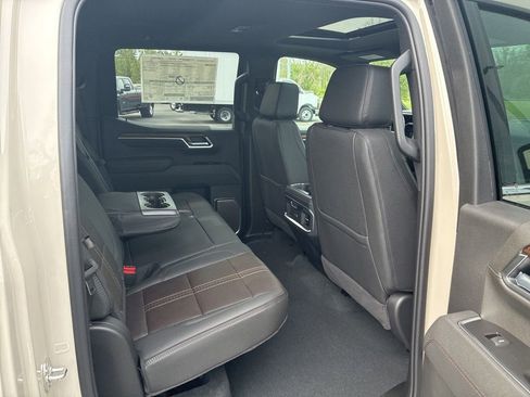 New 2026 Chevrolet Silverado 1500 High Country w/ Technology Package AWD/4WD image 44