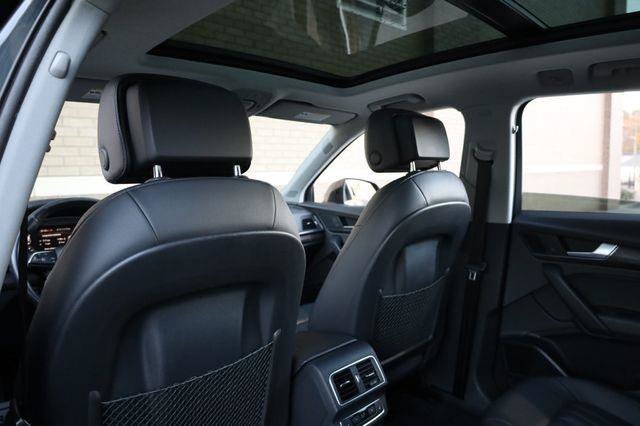 Used 2018 Audi Q5 2.0T Premium Plus w/ Premium Plus Package AWD/4WD image 22