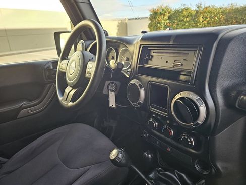 Used 2014 Jeep Wrangler Sport AWD/4WD image 14