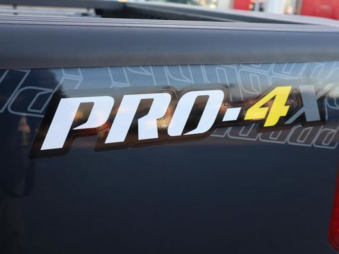 Used 2019 Nissan Frontier PRO-4X w/ Pro-4x Luxury Package image 4